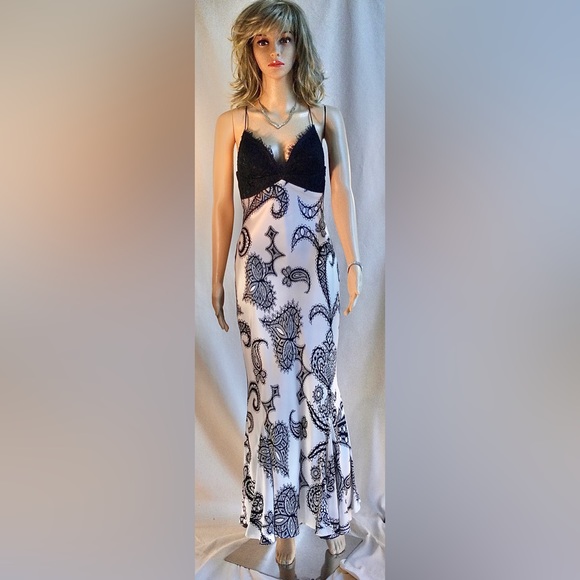 Vintage Dresses & Skirts - Sexy Y2K black/white, lace/silk slip dress. Trumpet skirt, EUC, size 6